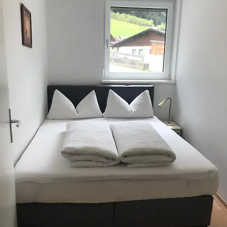 アパート アパーテメンツ ファム グラインザー ミレッラ *