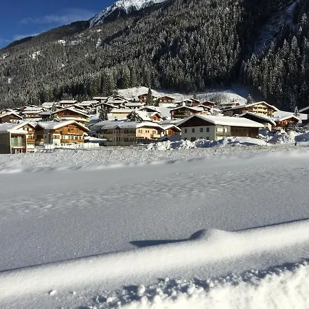 アパート アパーテメンツ ファム グラインザー ミレッラ
