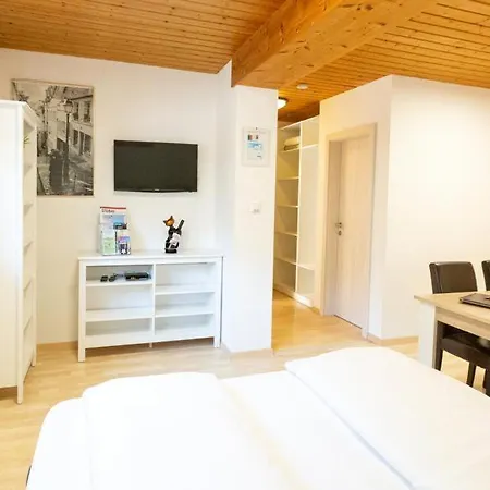 Fam. Gleinser Mirella דירה ניוסטיפט אים סטובאיטל