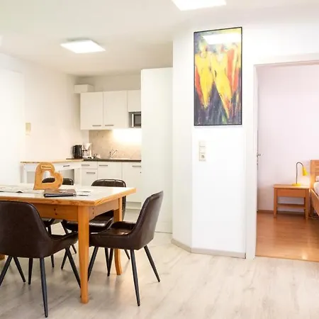 Fam. Gleinser Mirella * ניוסטיפט אים סטובאיטל