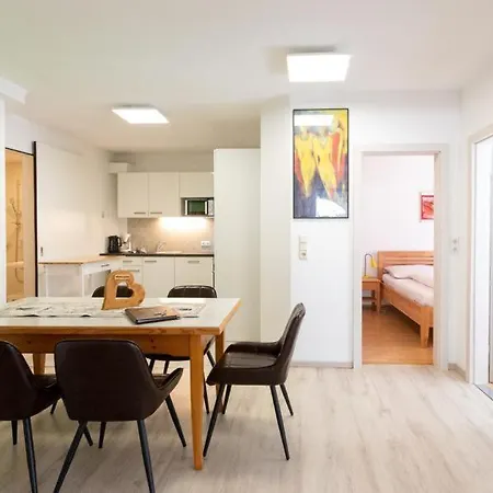 アパート アパーテメンツ ファム グラインザー ミレッラ *