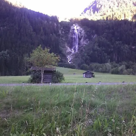 アパート アパーテメンツ ファム グラインザー ミレッラ *